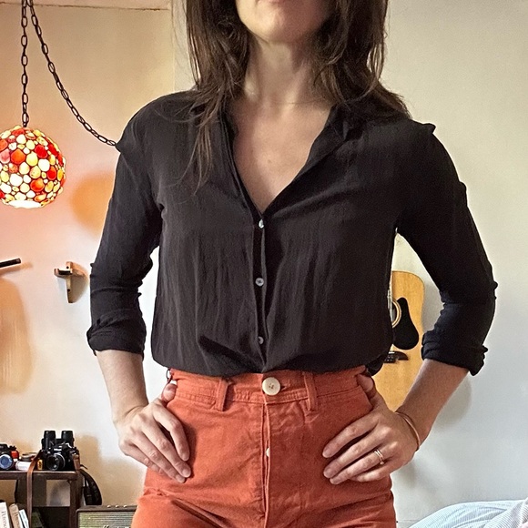 Everlane Washable Silk Buttondown - Black - 00 - Picture 1 of 2